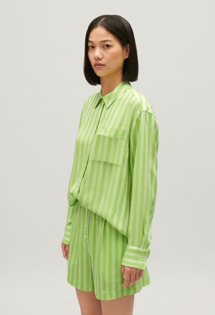 

	Matcha striped floaty shirt
 Vue 1