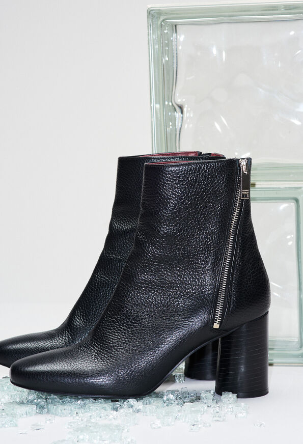 AVRILH19 AVRILH19 : Chaussures couleur NOIR