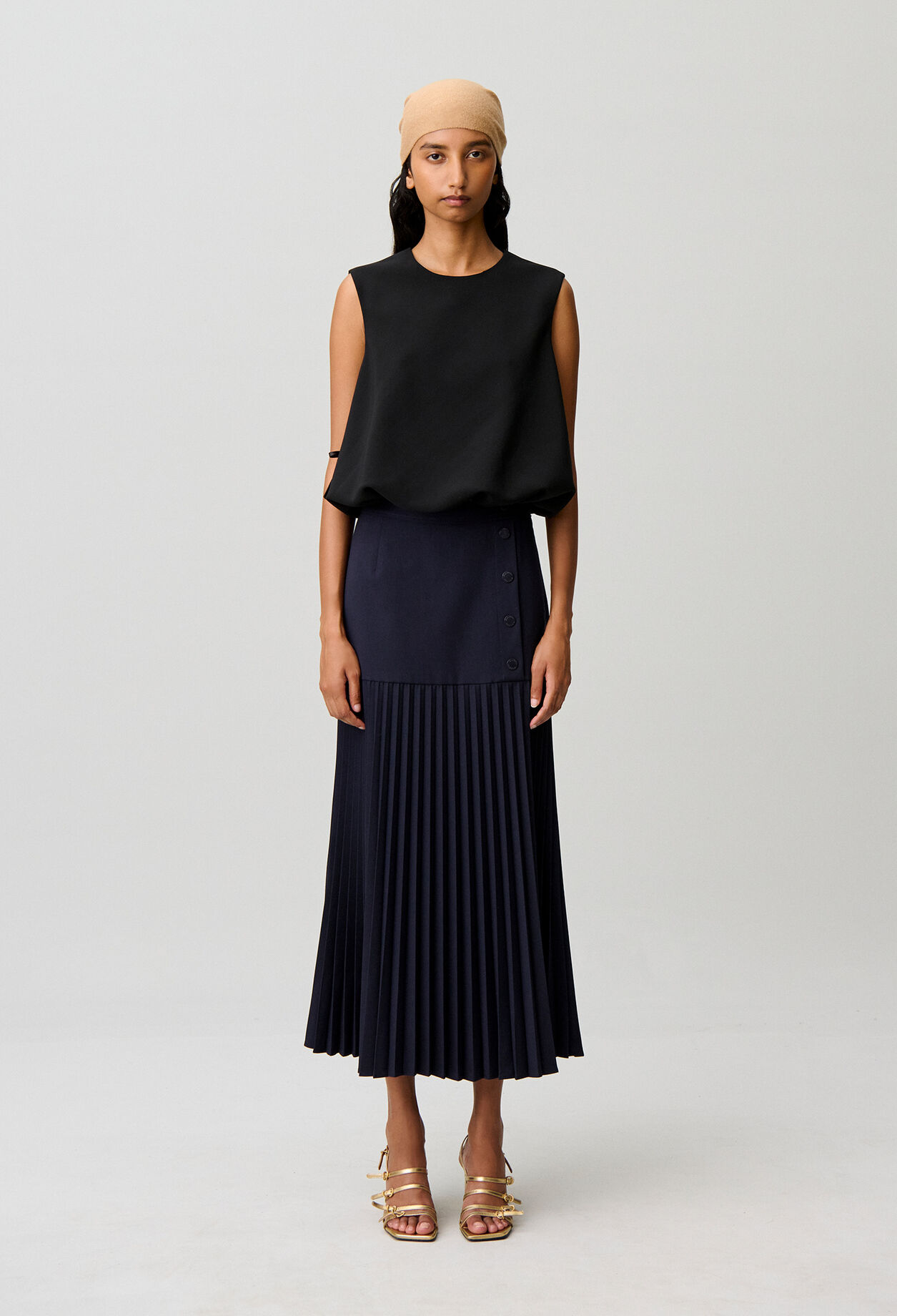 High-waisted maxi skirt