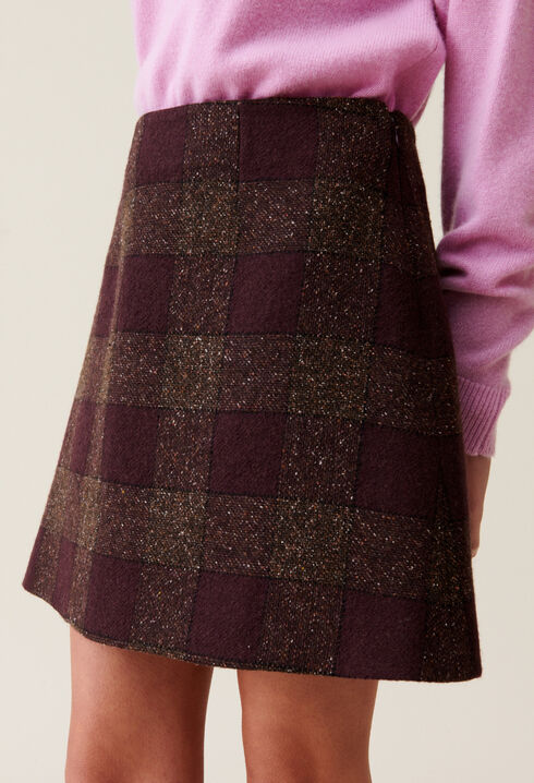 Short checked knit skirt