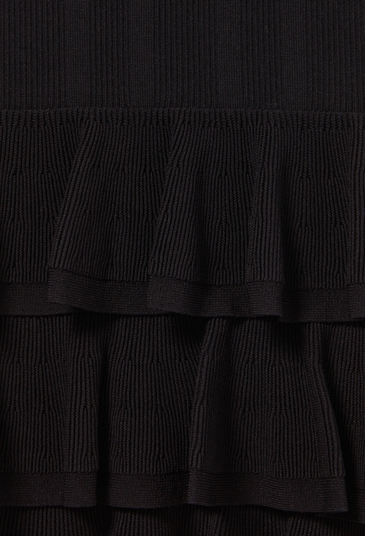 Short fine-knit dress
