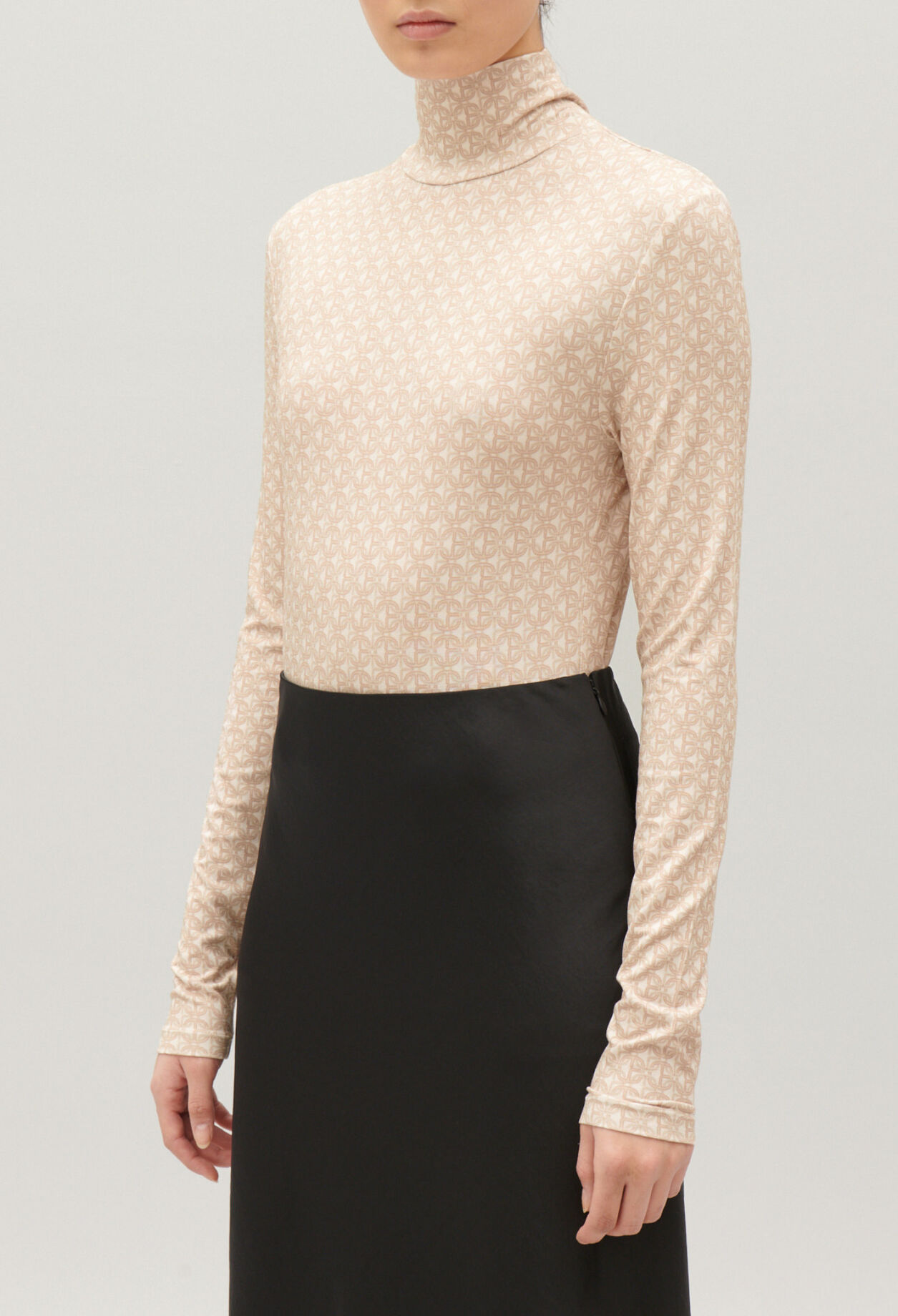 CP patterned beige undershirt