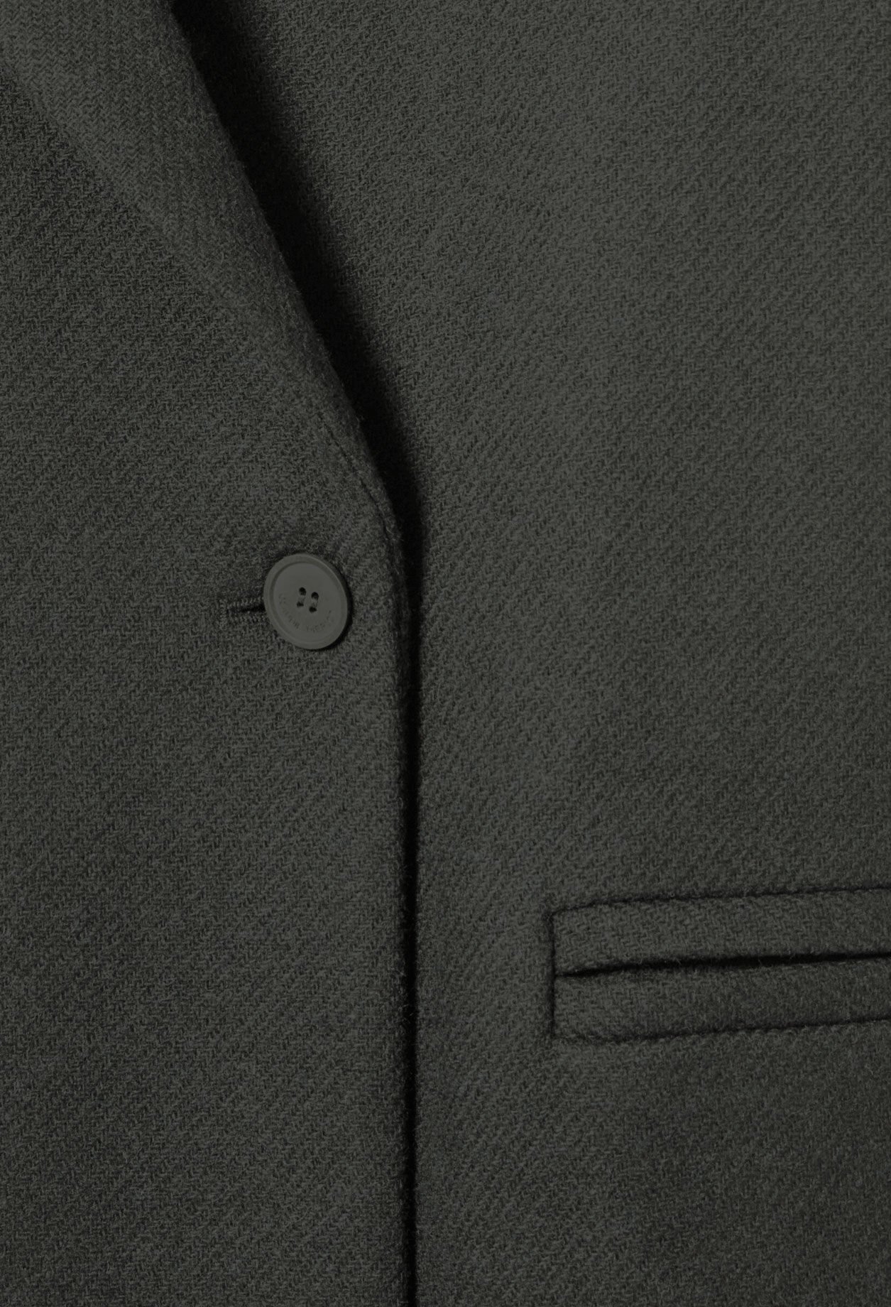 Tailored grey mid-length coat