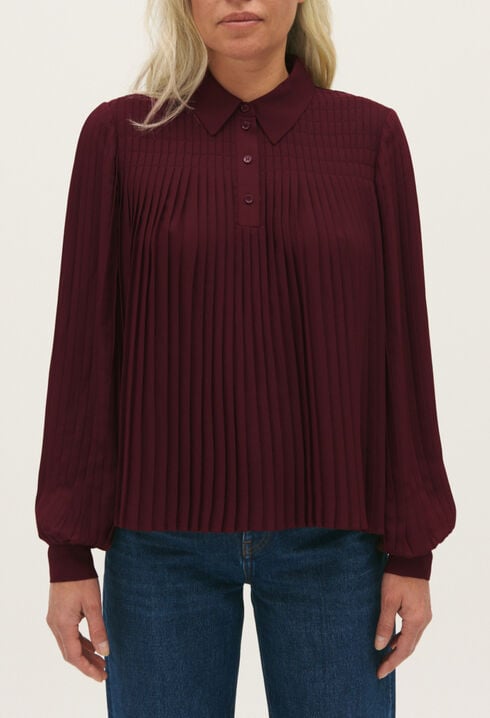 Pleated blouse