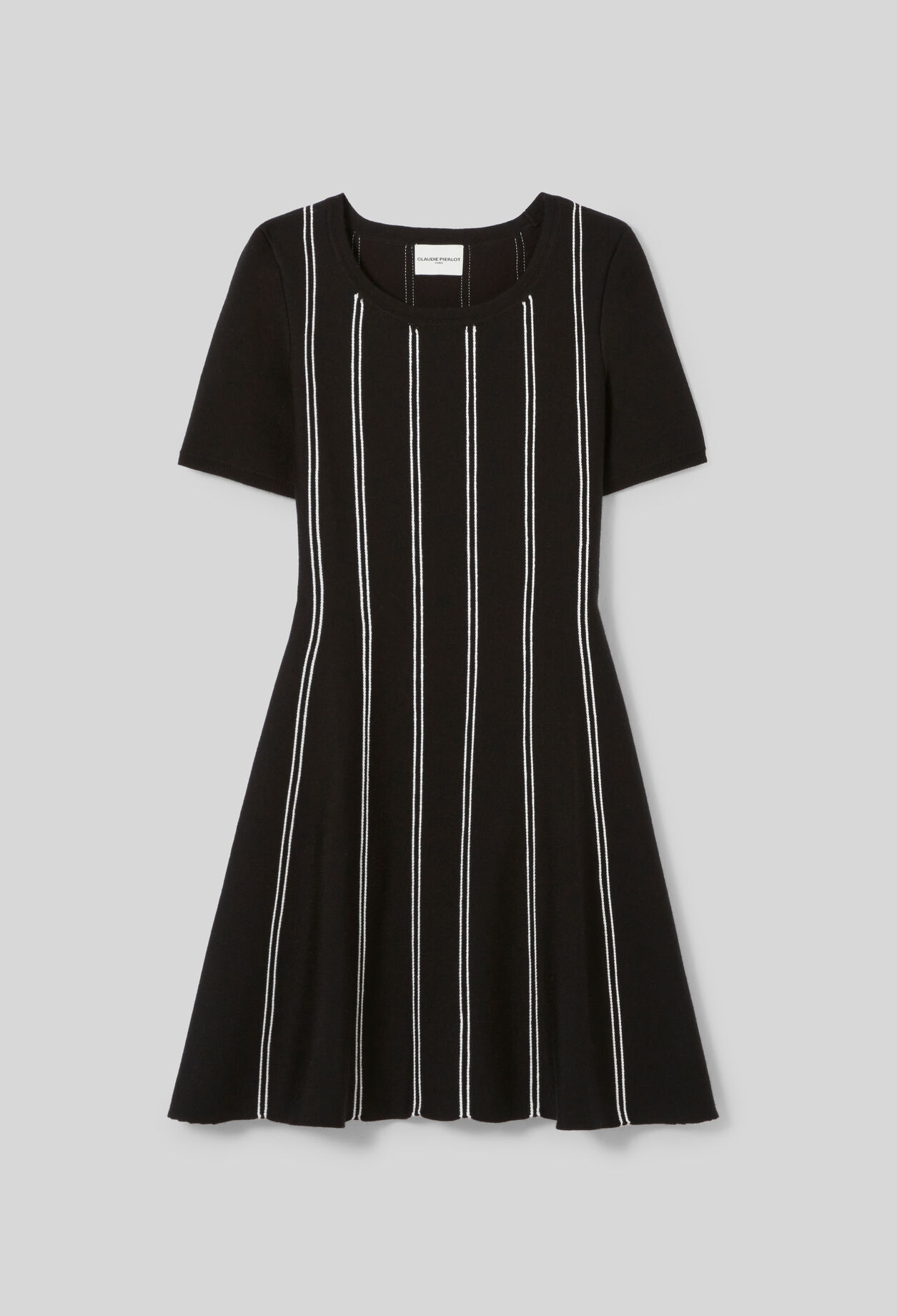 Skater-style short knit dress