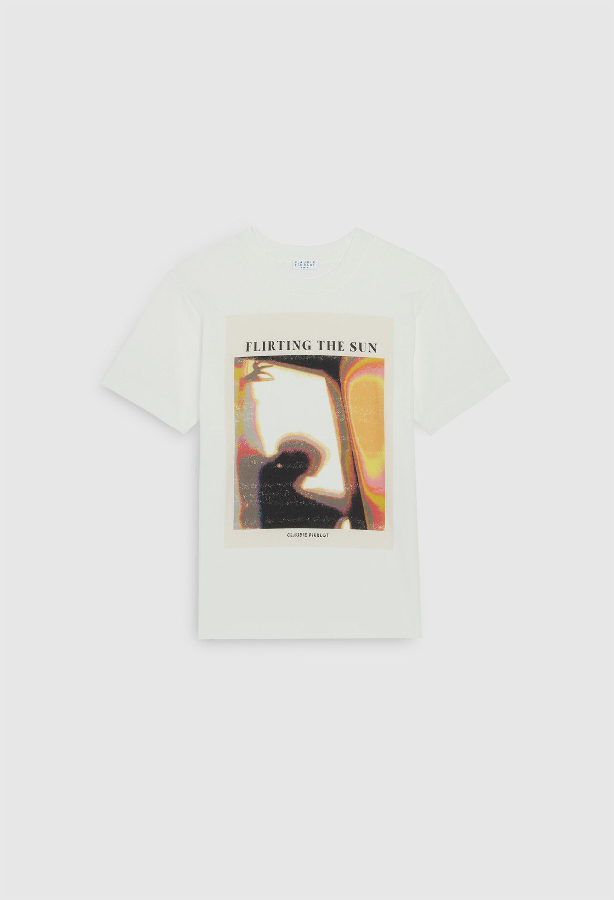 White short-sleeved T-shirt