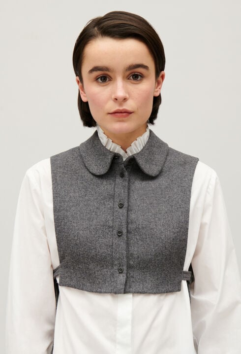 Pale grey knitted removable collar