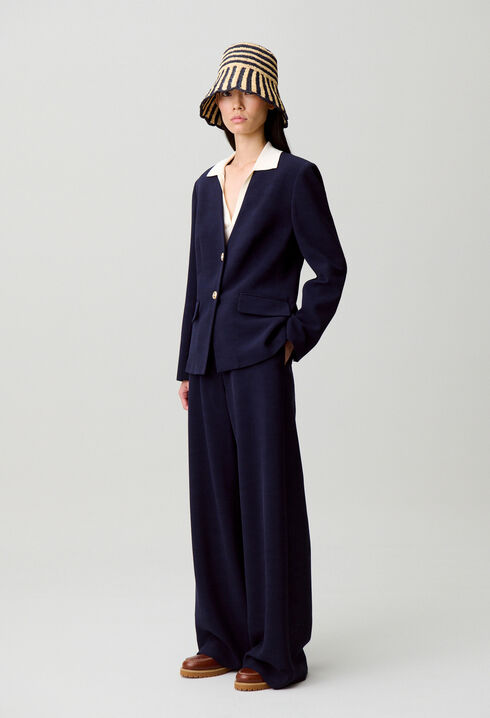 Fitted tailored jacket