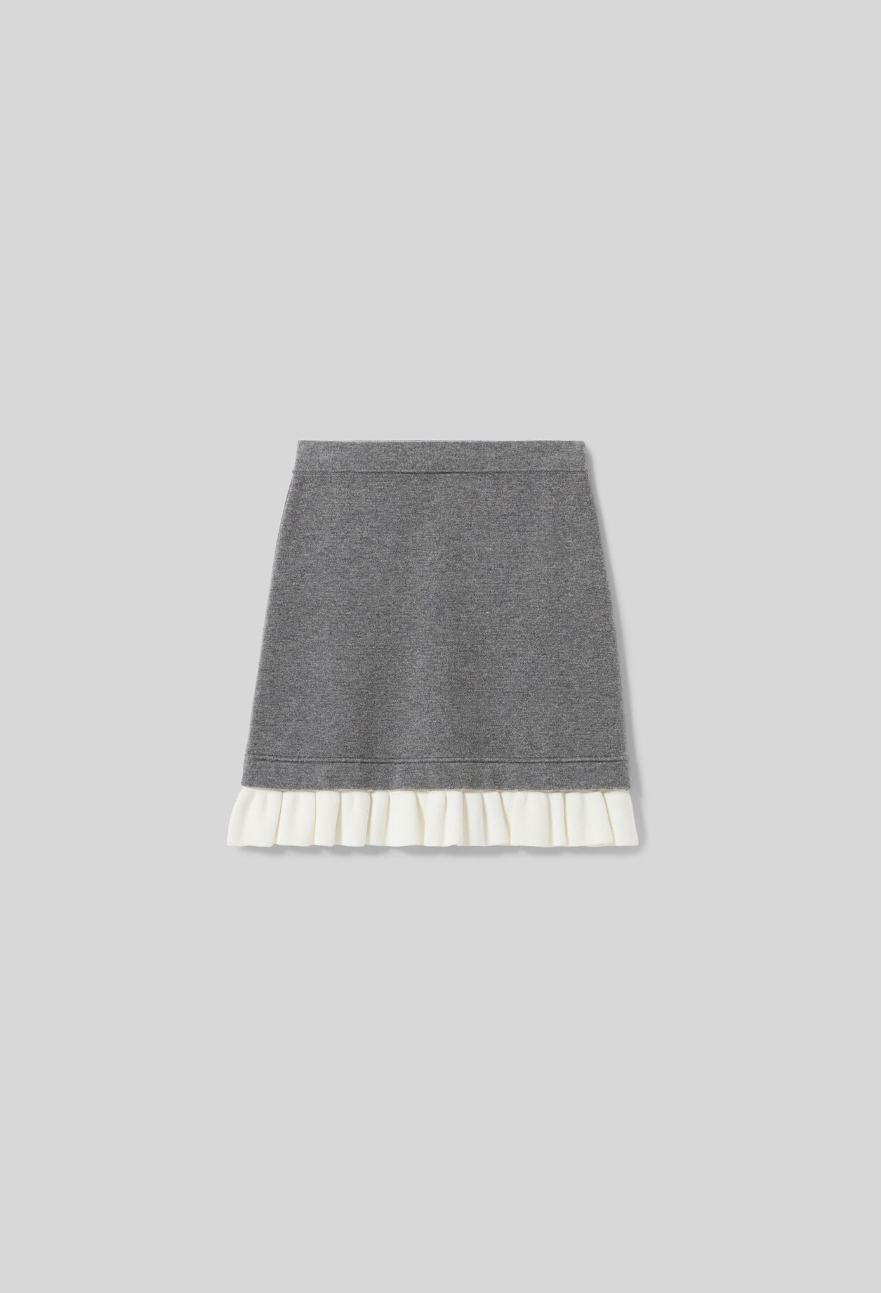 Short Skirt in Fine Knit Fabric