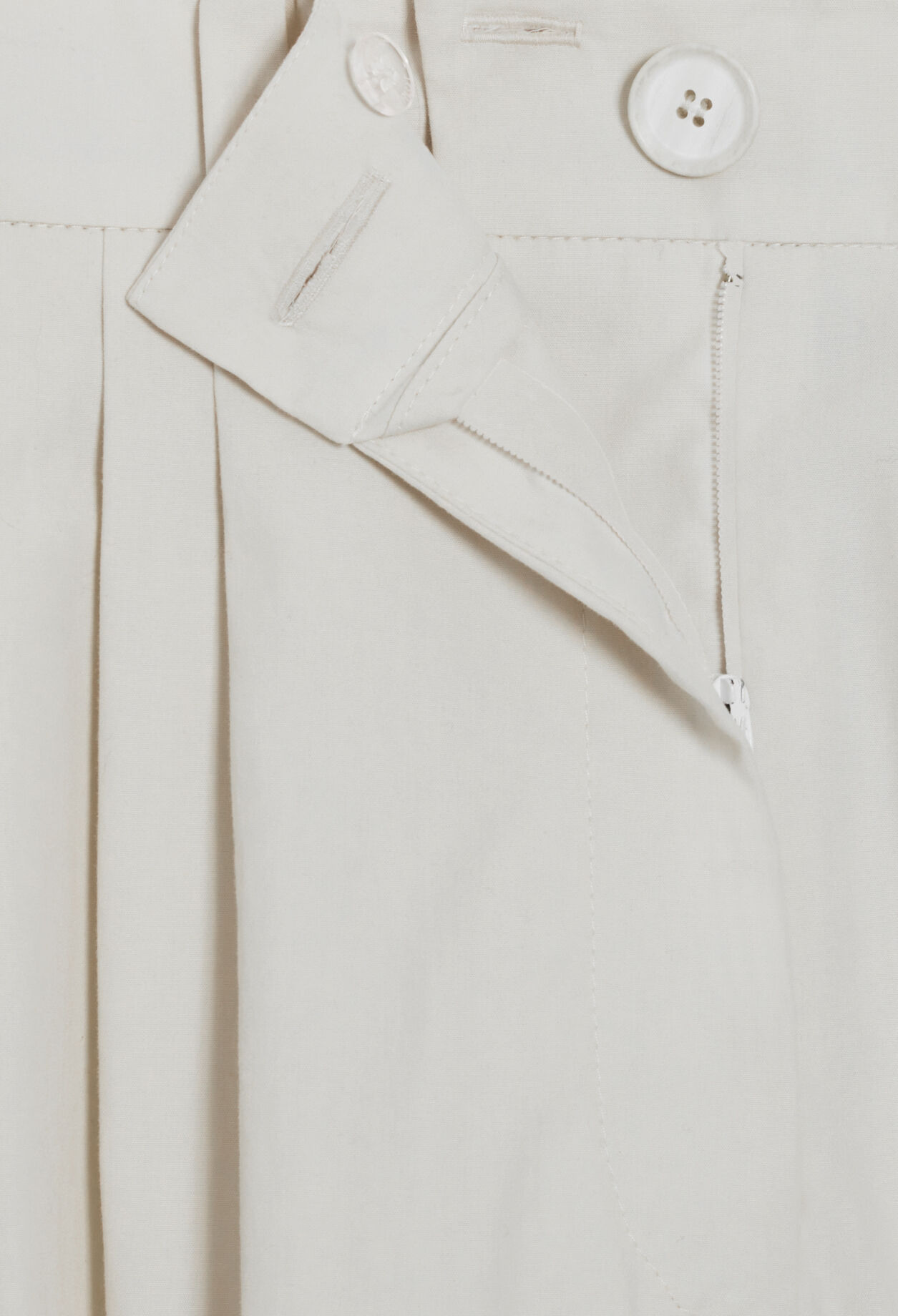 Wide ivory trousers