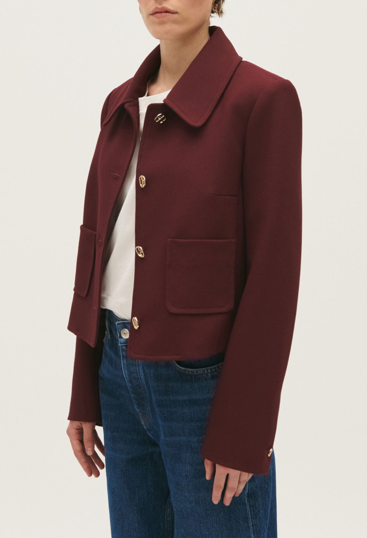 Short burgundy jacket