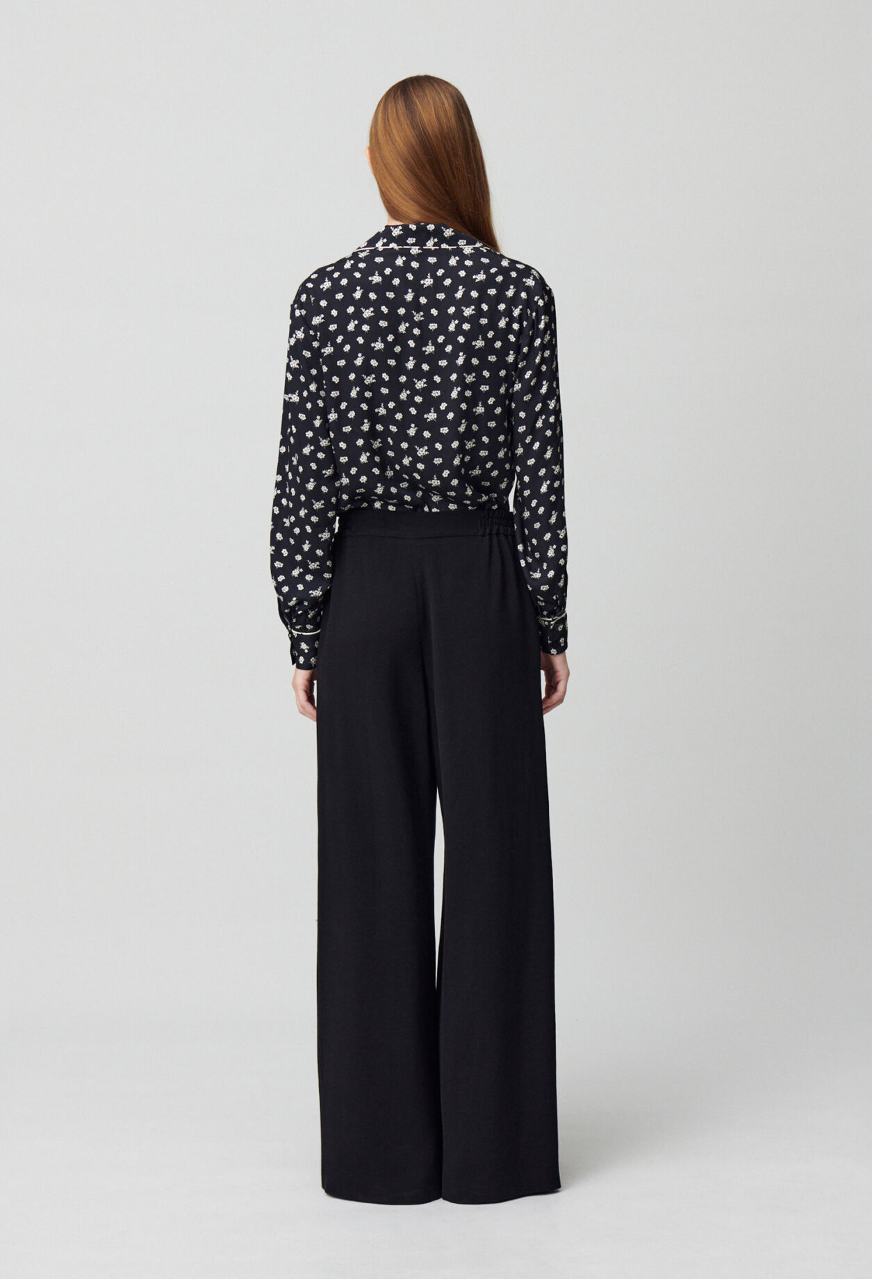 Elasticated fluid trousers