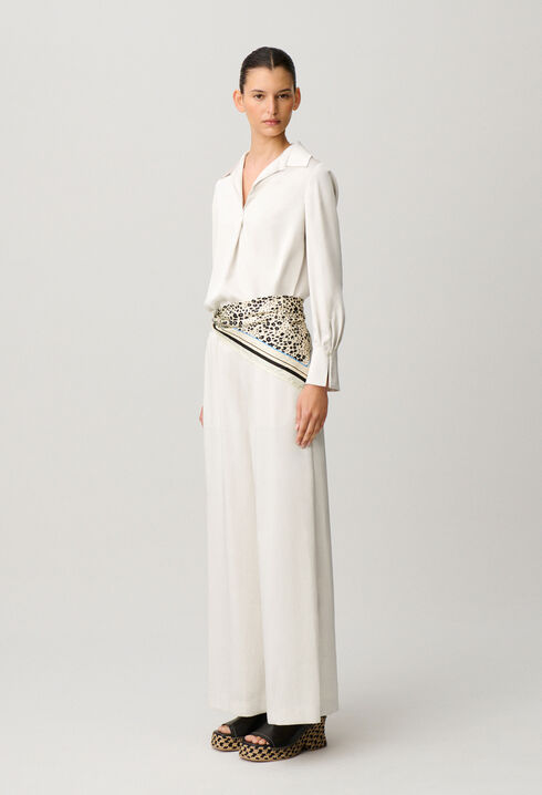Collared flowy blouse