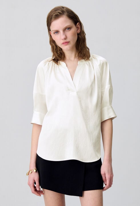 Flowy blouse with a notch neckline