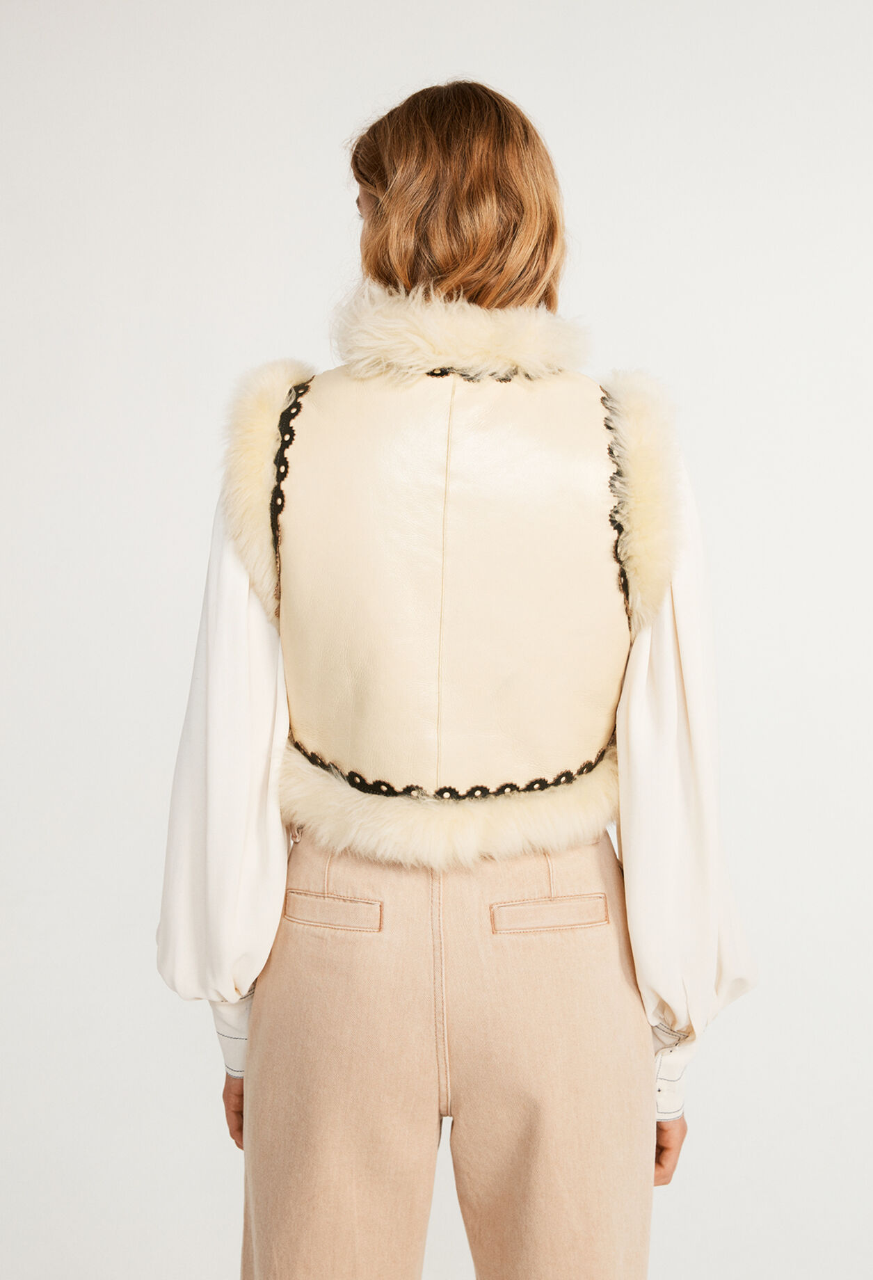 Sleeveless cardigan