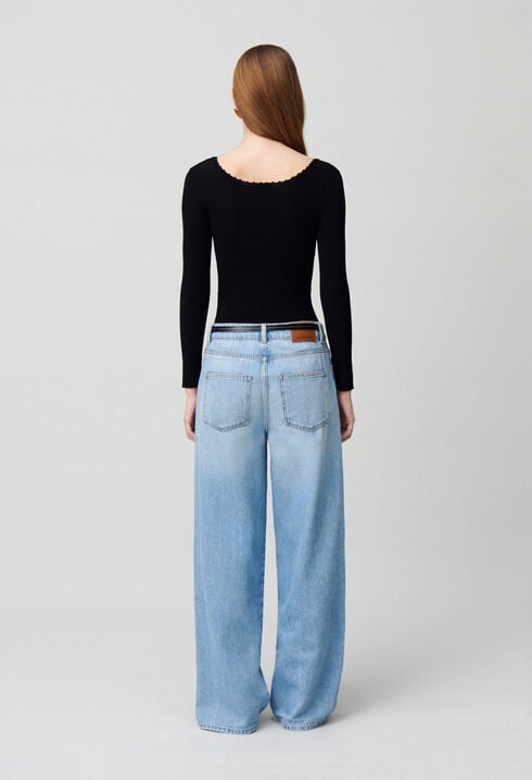 Long sleeve fine knit top