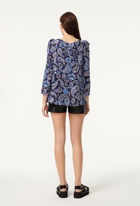 Flowing blouse