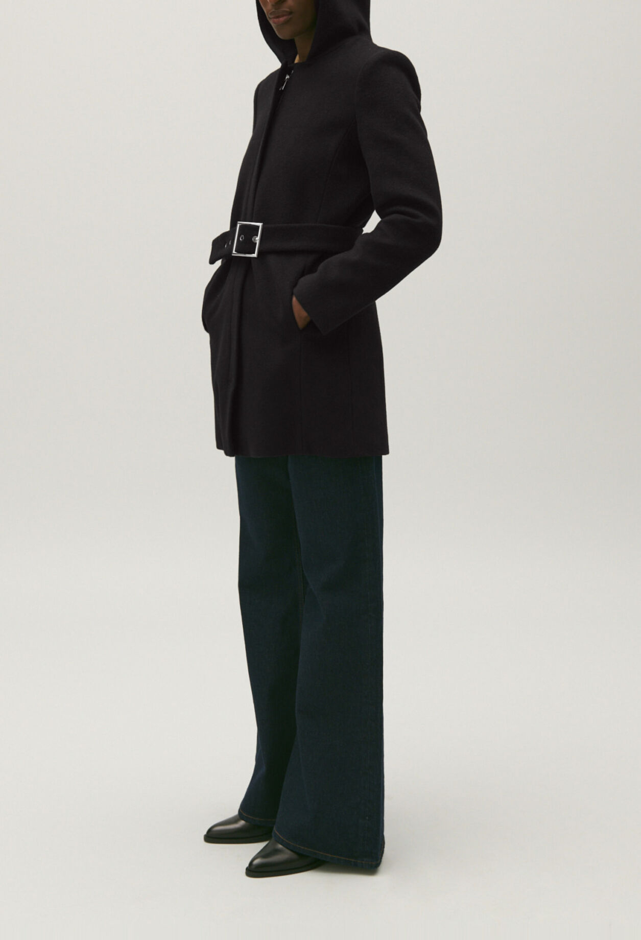Belted coat in wool and cashmere