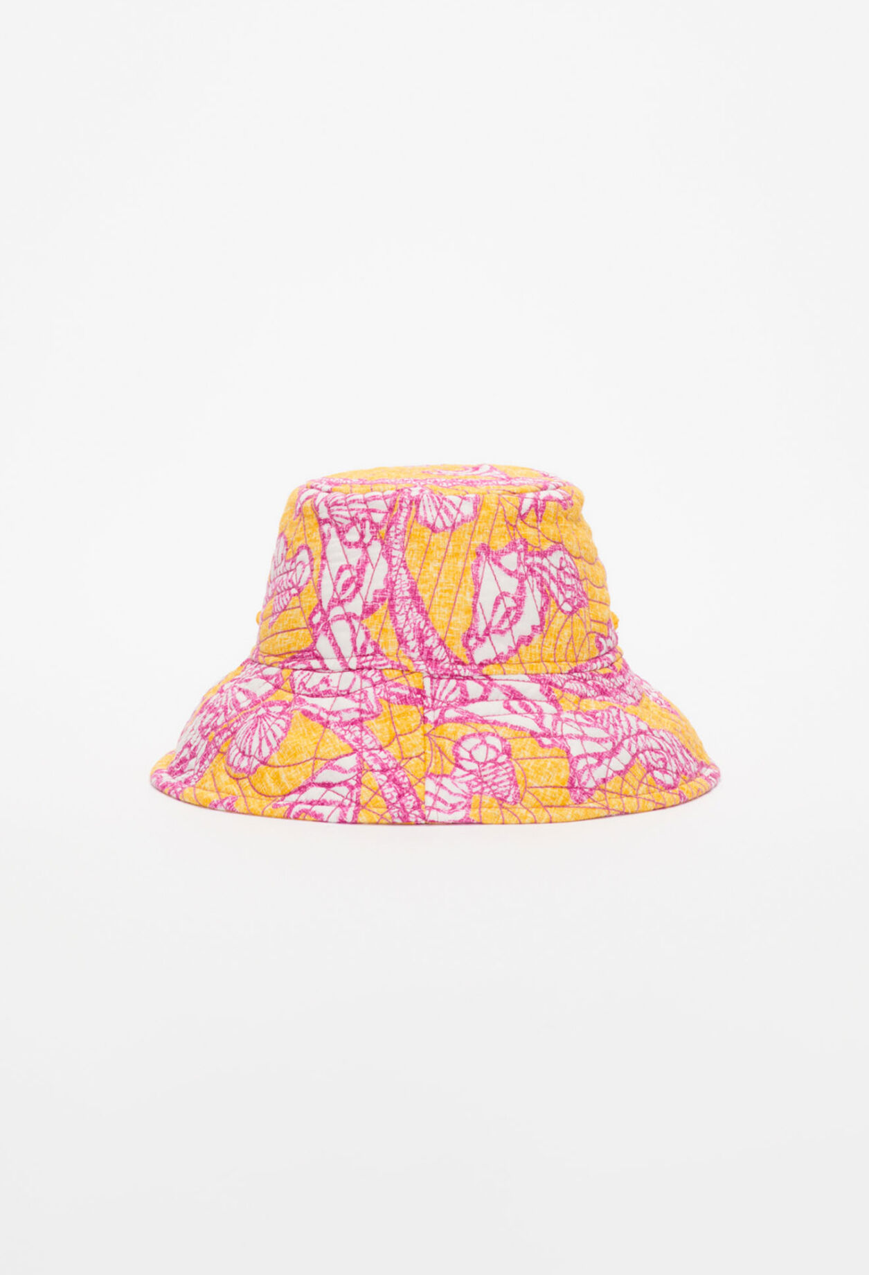 Bucket hat with patterns