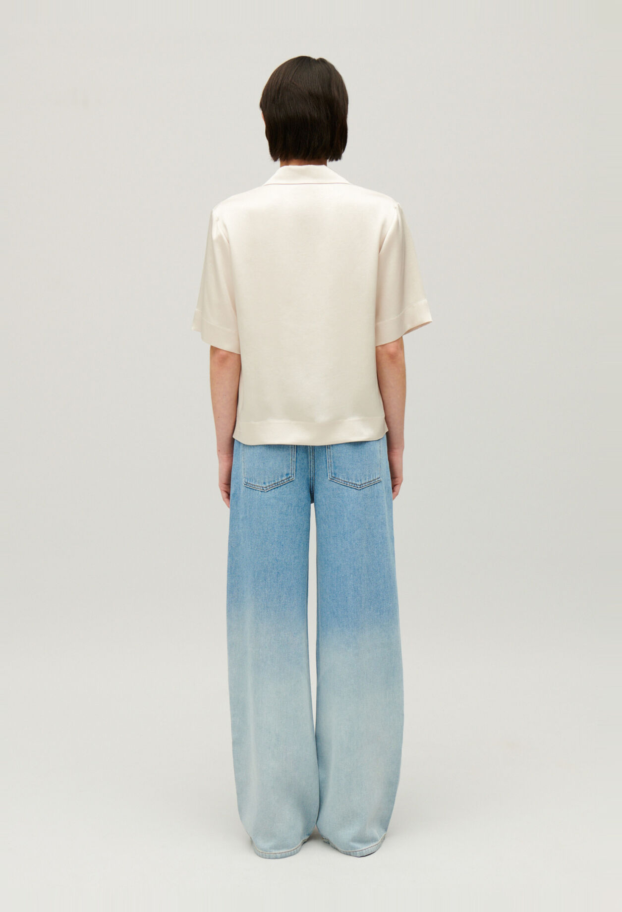 Floaty short-sleeved shirt