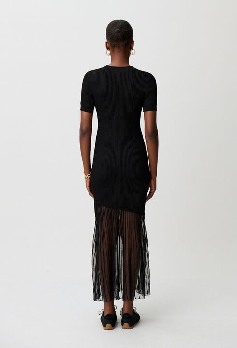 Short flared knitted dress