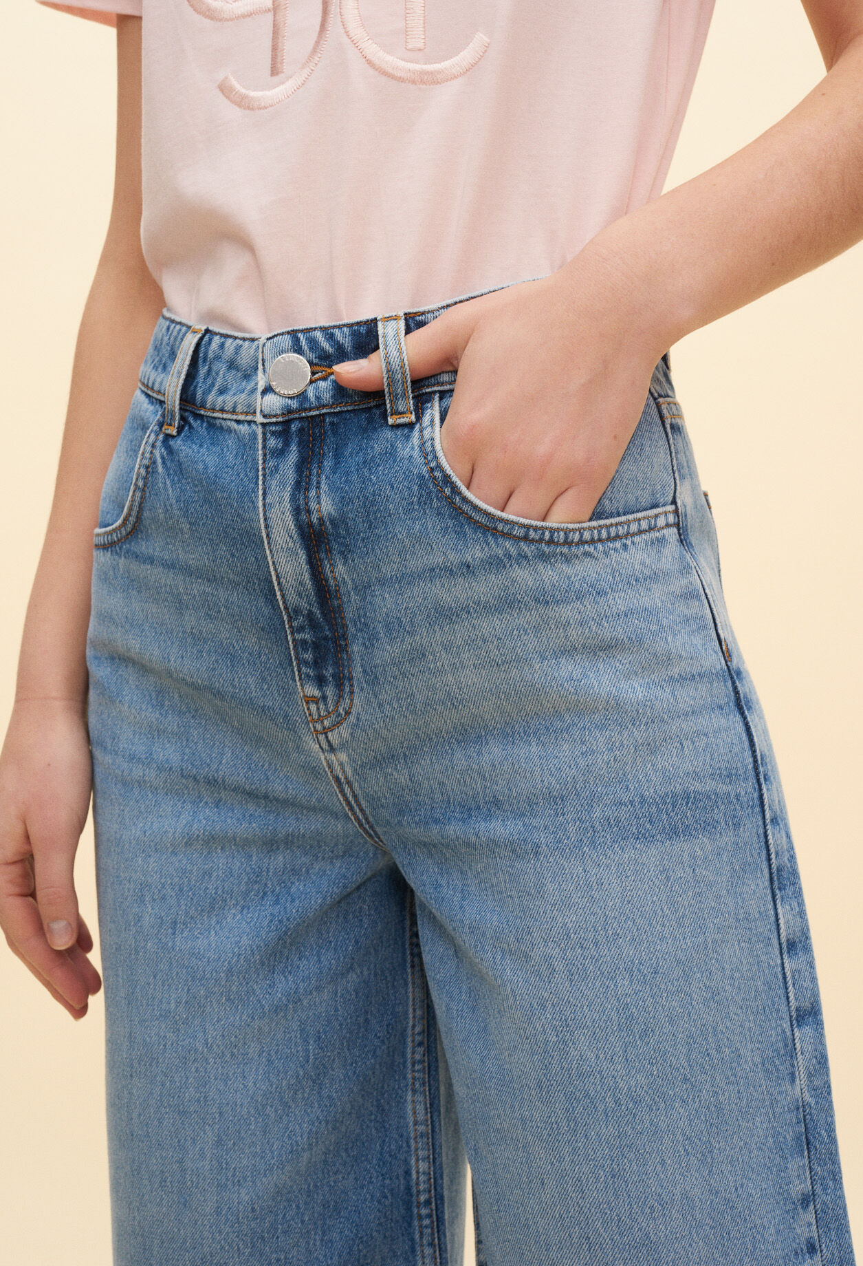 Flared denim Bermuda shorts
