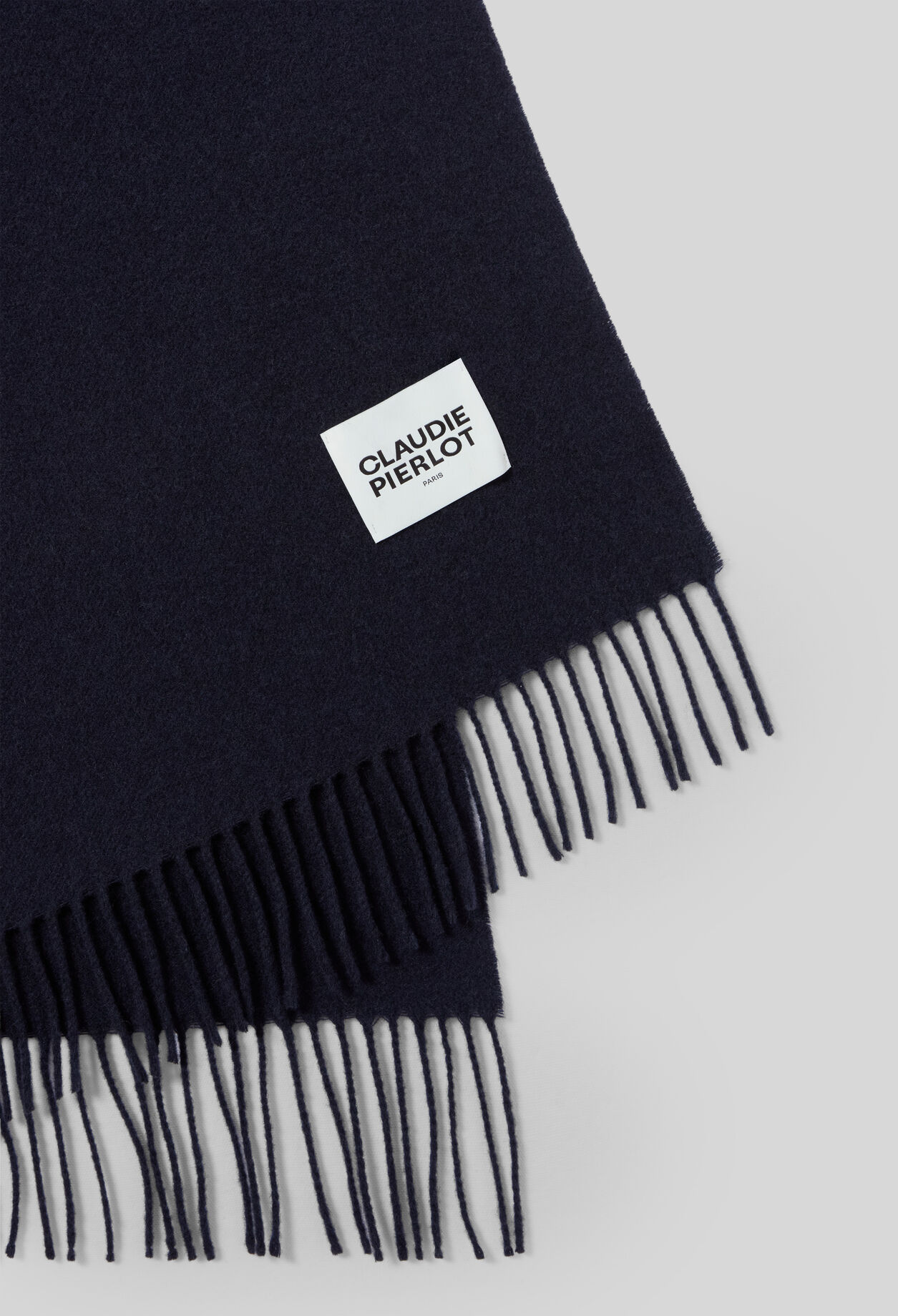 Wide fringed scarf