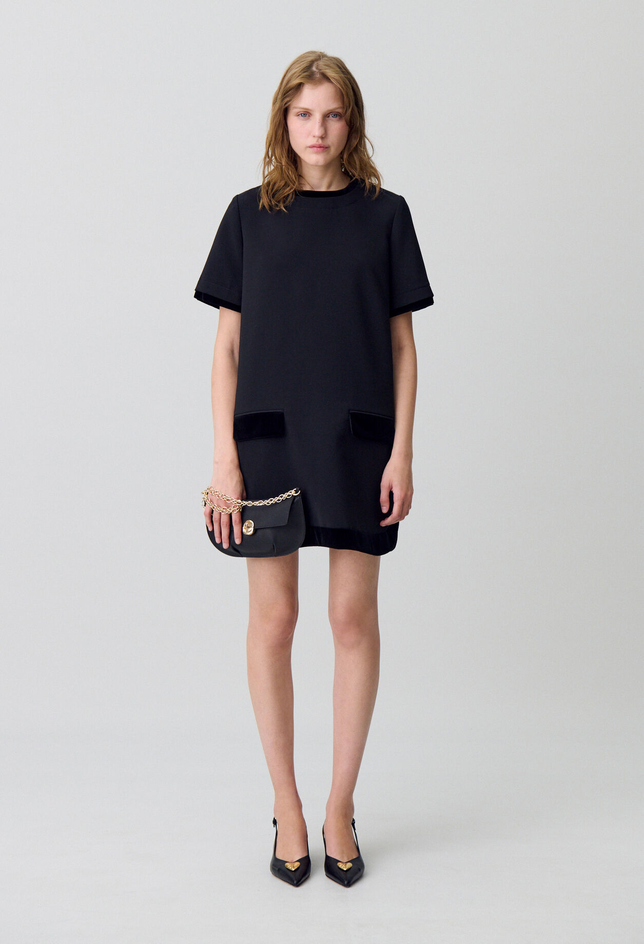 Short velvet dress