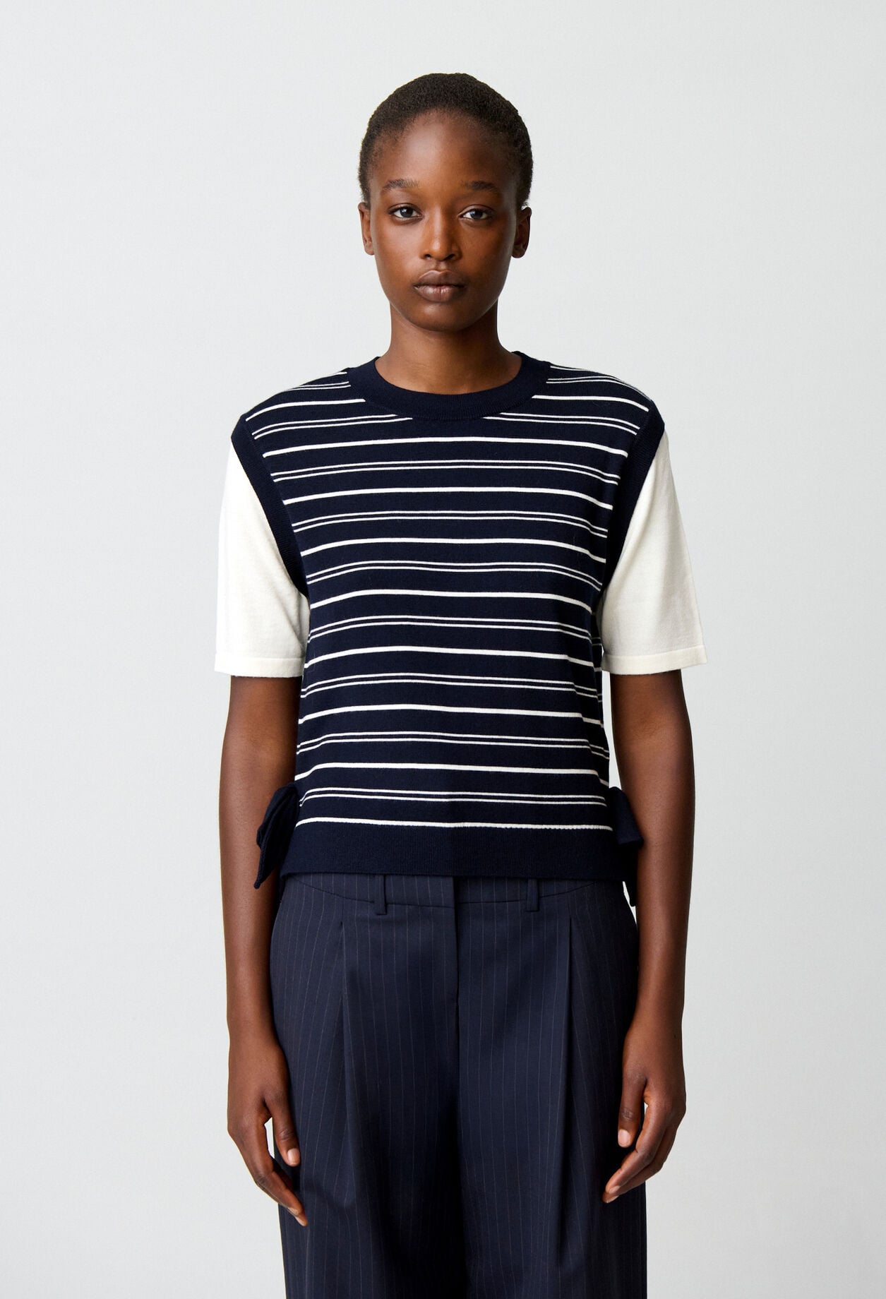Striped knitted heart jumper