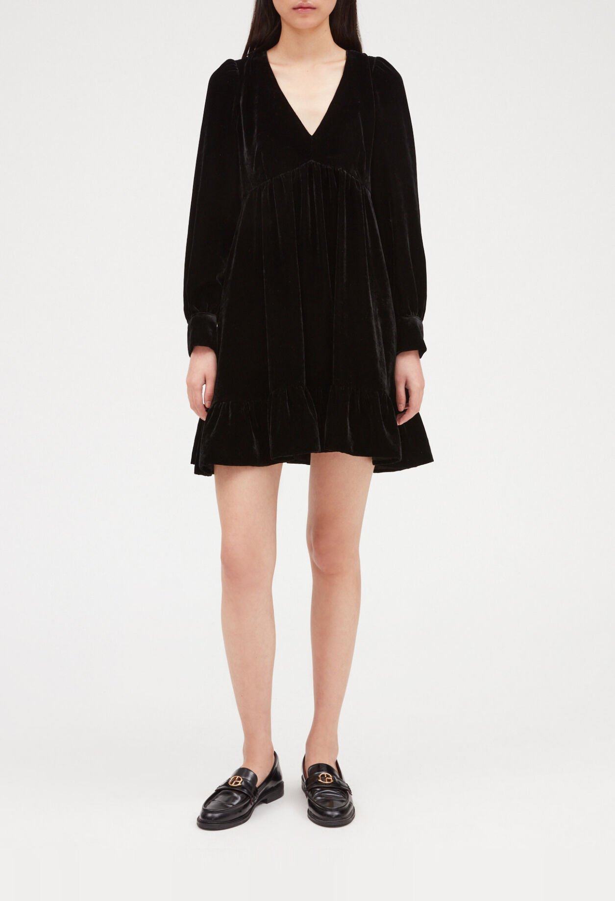 Black velvet short dress