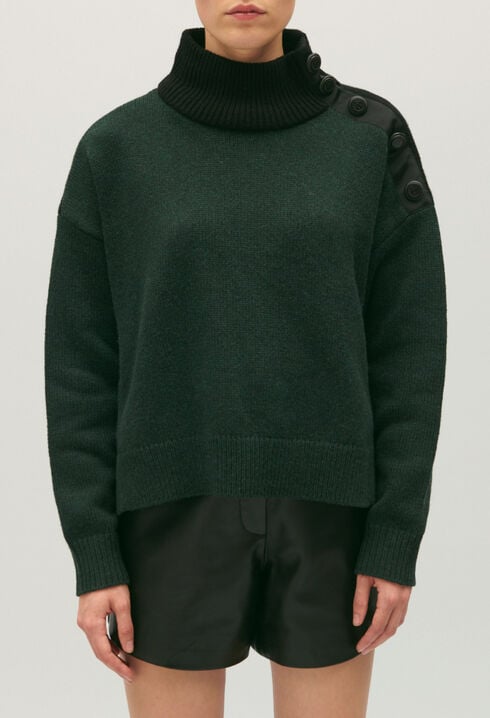 Cropped wool jumper