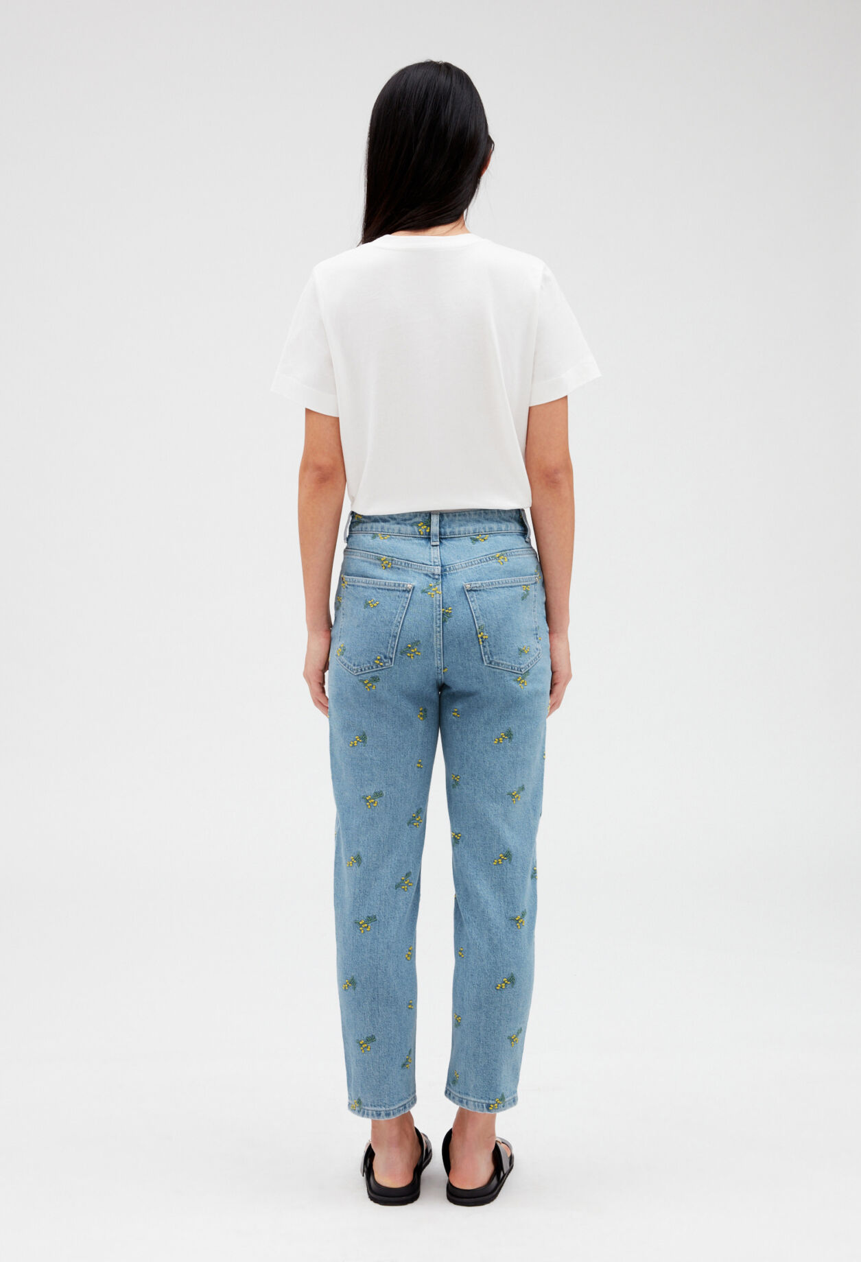 Straight jeans with mimosa pattern