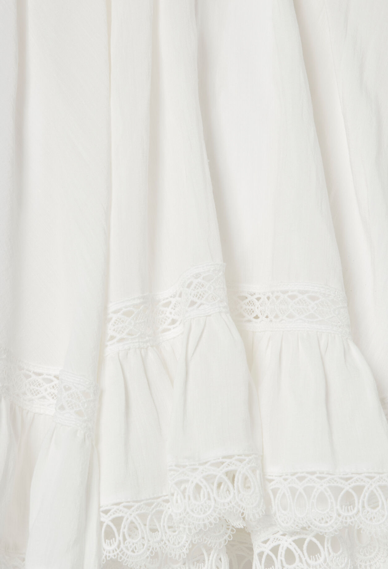 Short lace skirt
