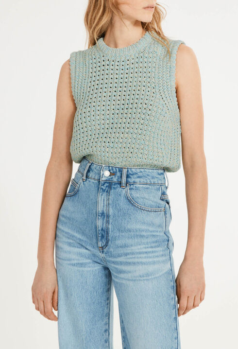 Sleeveless jumper