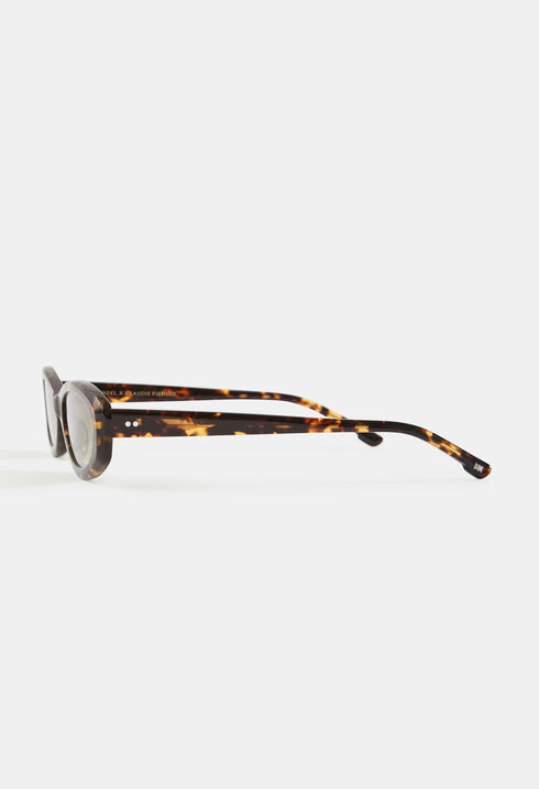 Oval sunglasses 