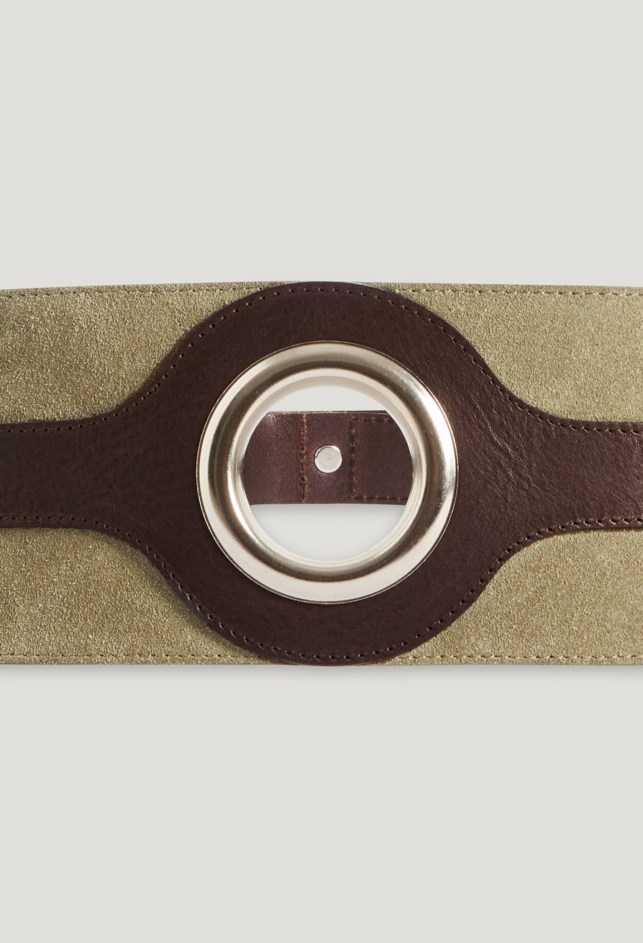 Eyelet leather belt