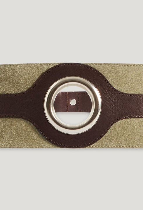 Eyelet leather belt