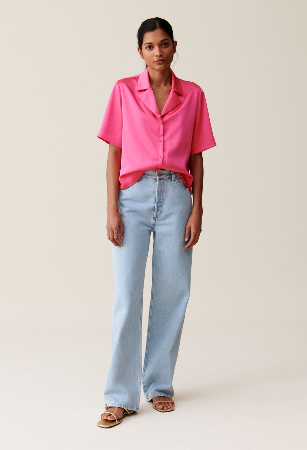 Floaty short-sleeved shirt