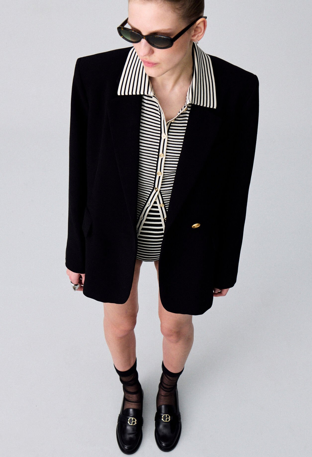 Buttoned blazer
