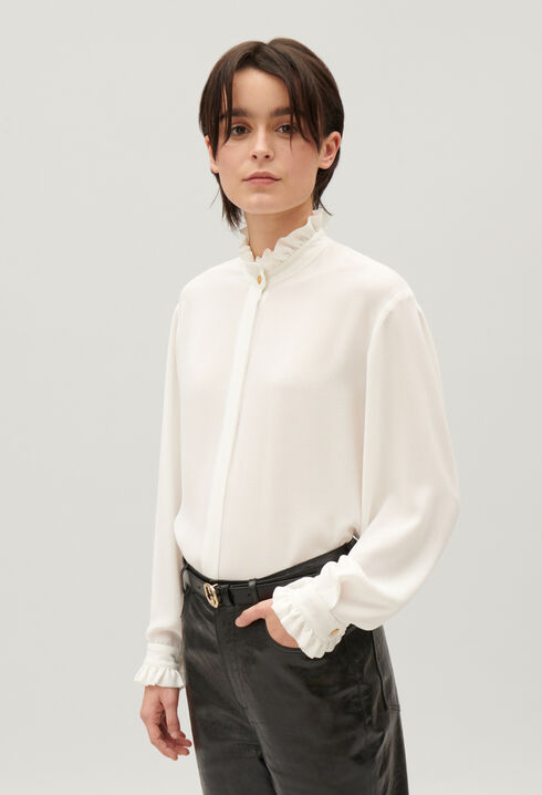 White shirt with wavy collar 