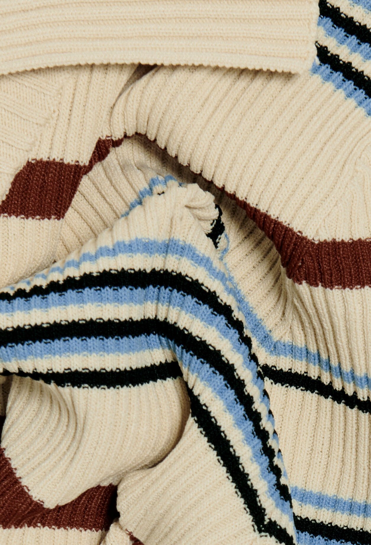 Short-sleeved polo collar jumper