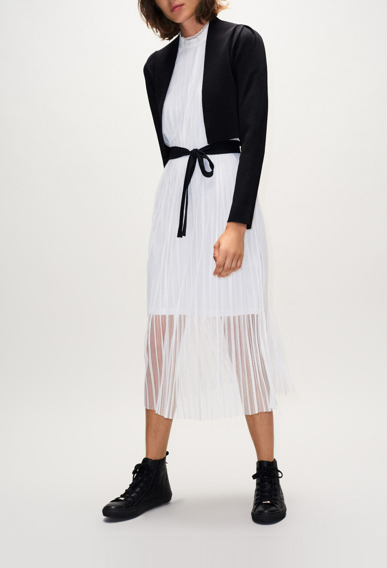 Short cardigan