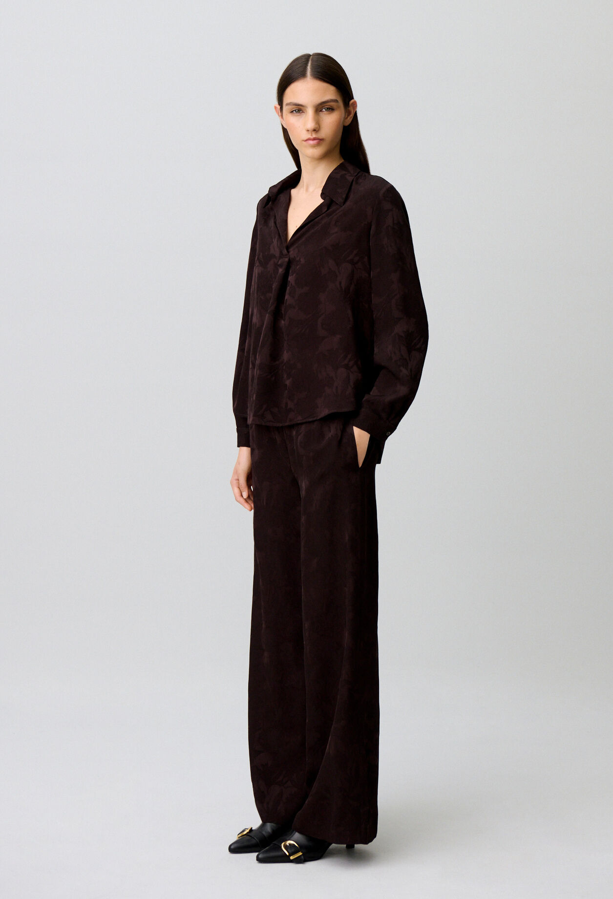 Straight floral jacquard blouse