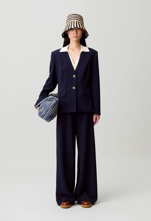 Fitted tailored jacket
