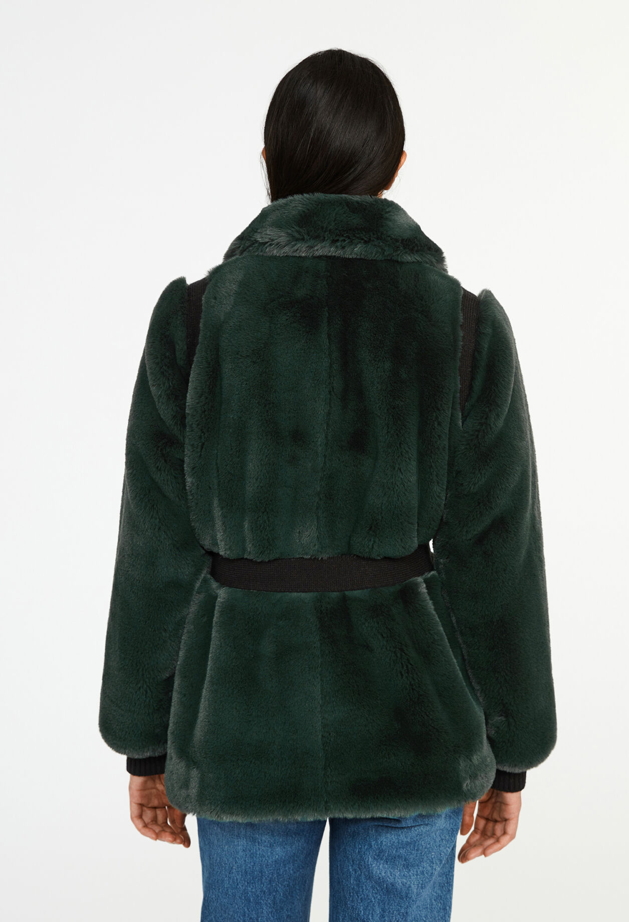 Manteau court fausse fourrure