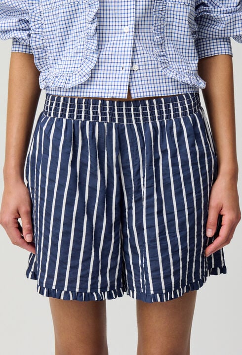 Striped ruffled shorts
