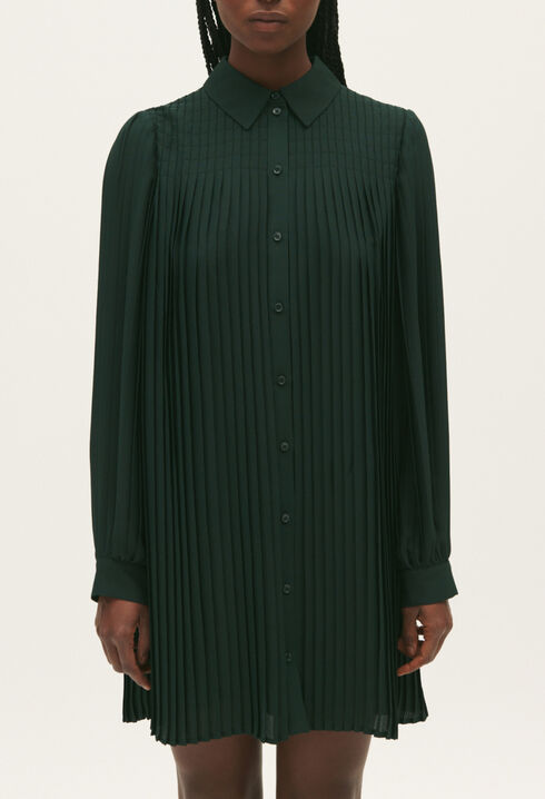 Short pleated dress