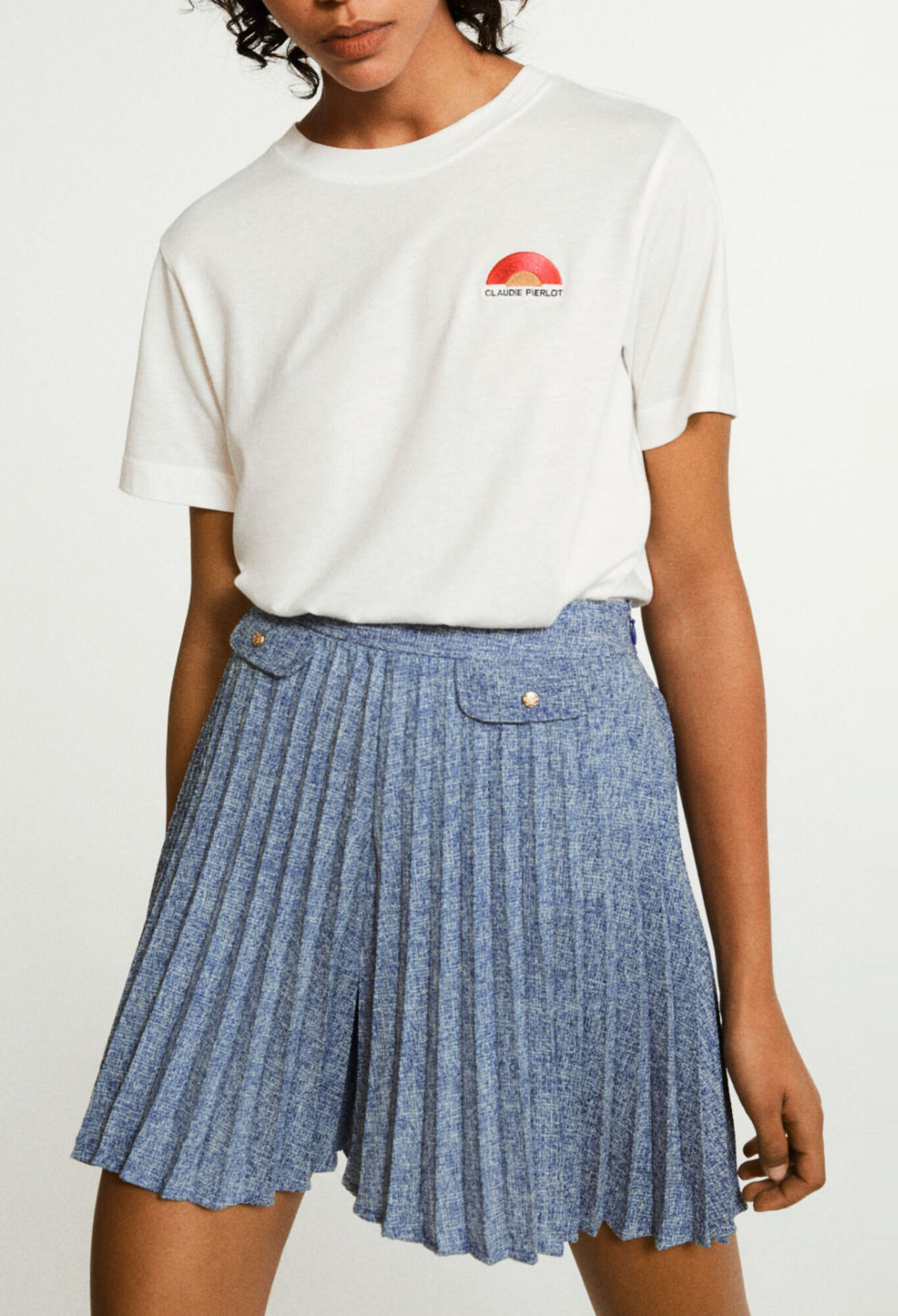 Pleated shorts