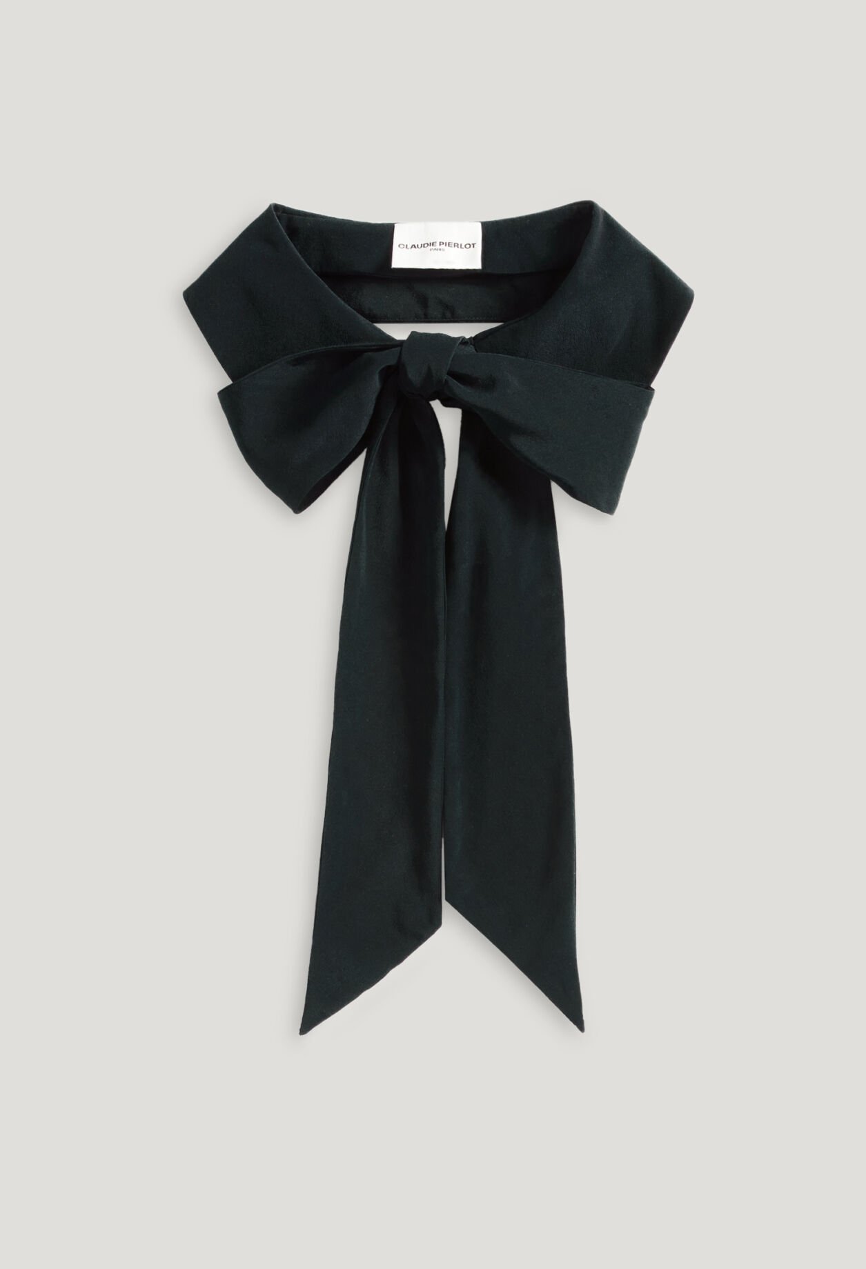 Removable silk Peter Pan collar