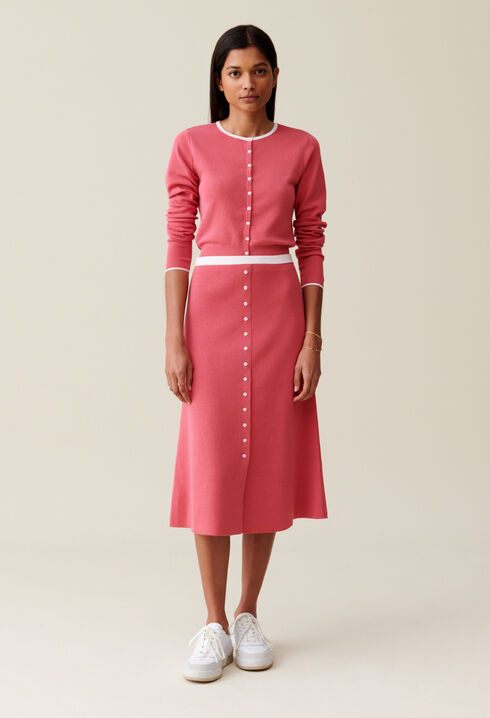 Mid-length knit skirt